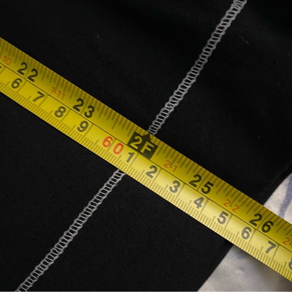 Cat Long Sleeve Black Shirt Lightweight Feline Bold Print Soft Loungewear - Picture 4 of 5